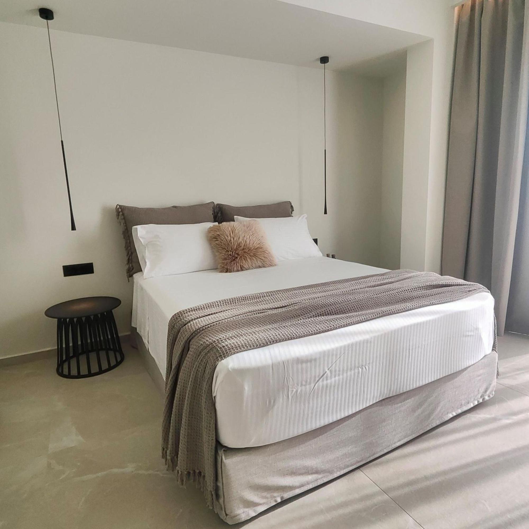 Rhotheon Suites In Ialysos  Esterno foto