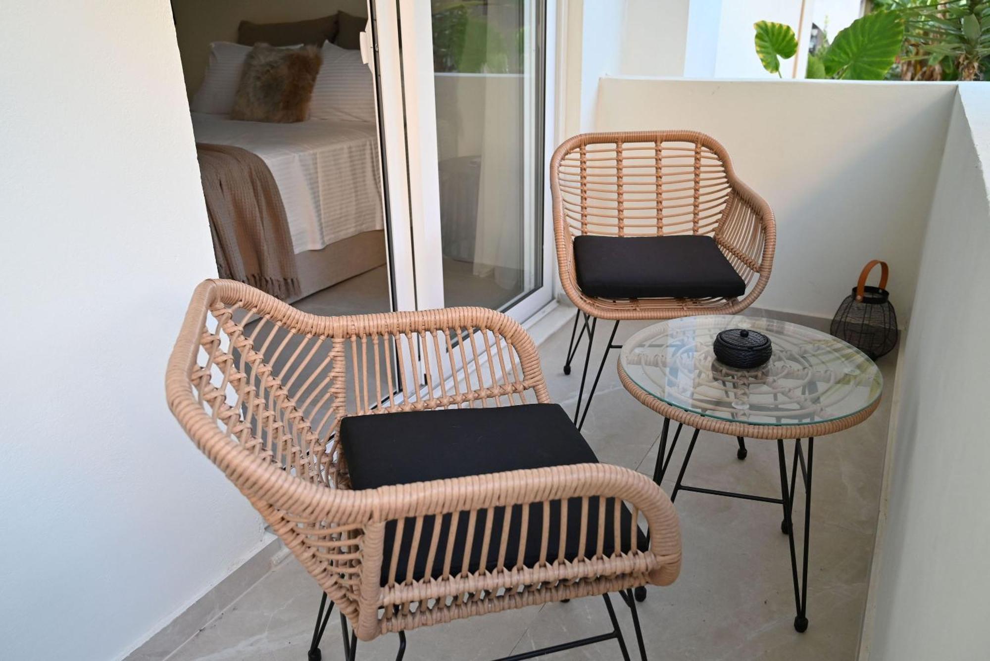 Rhotheon Suites In Ialysos  Esterno foto